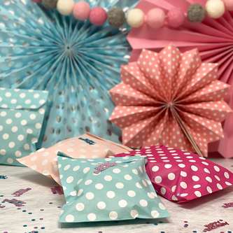 24 Geschenktüten Papiertüten Geschenktaschen Tüten gepunktet für Kinder Geburtstag Mitgebsel - rosa