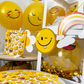 Smiley Deko Set - Girlande + 10x Ballons + 6x Papiertüten Deko für Kindergeburtstag Geburtstag Motto Party Deko
