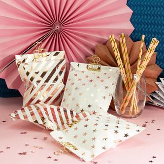 10 Geschenktüten Papiertüten Geschenktaschen Tüten mit Sternen für Kinder Geburtstag Mitgebsel weiß