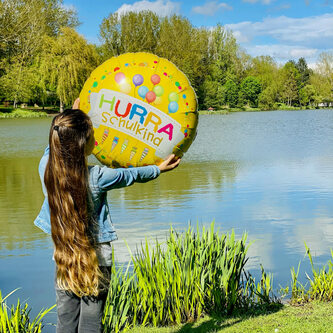 Hurra Schulkind Folien Luftballon für Schuleinführung Schulanfang Einschulung Dekoration Ballon