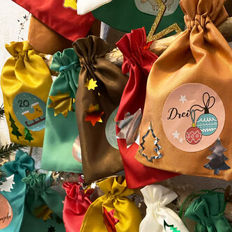 12 Baumwollsäckchen Baumwollbeutel mit Zugband Stoffsäckchen für Geschenke als Deko Weihnachten türkis